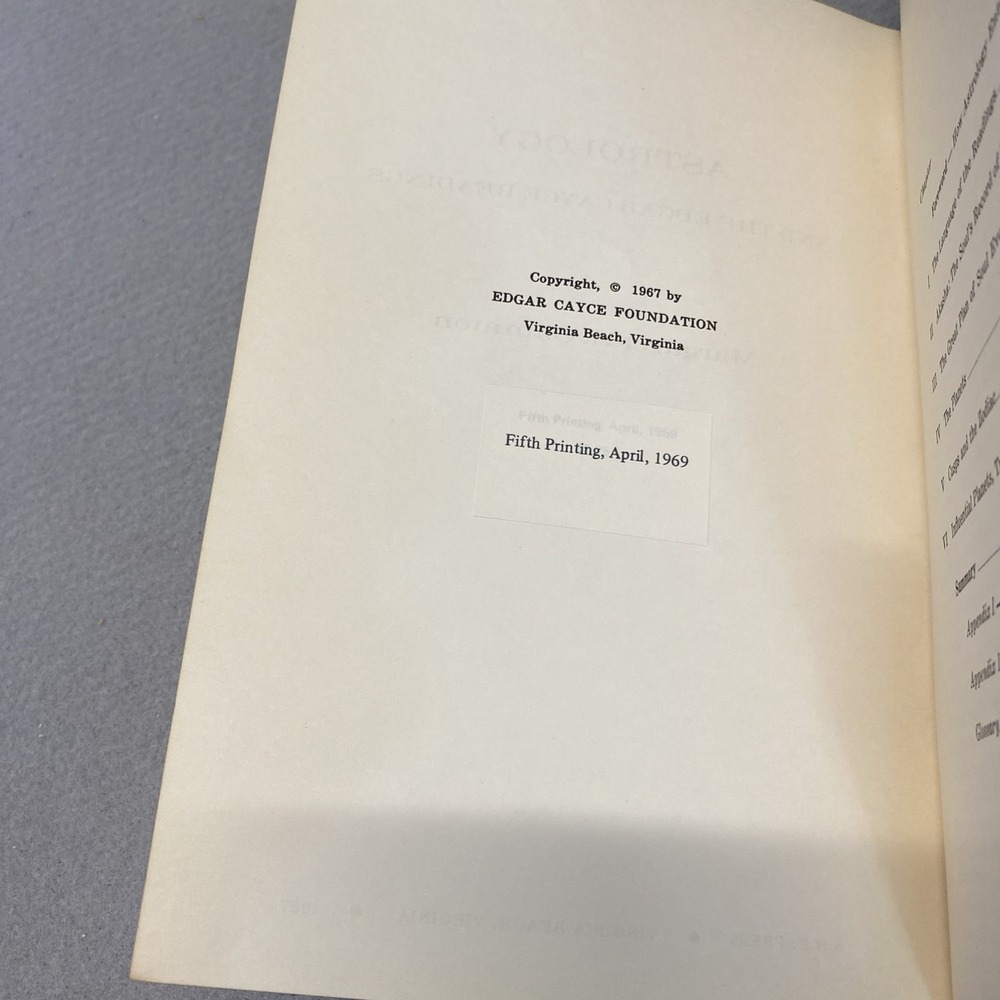 VINTAGE 1969 ASTROLOGY AND THE EDGAR CAYCE READINGS  PAPERBACK BOOK - Picture 4 of 5